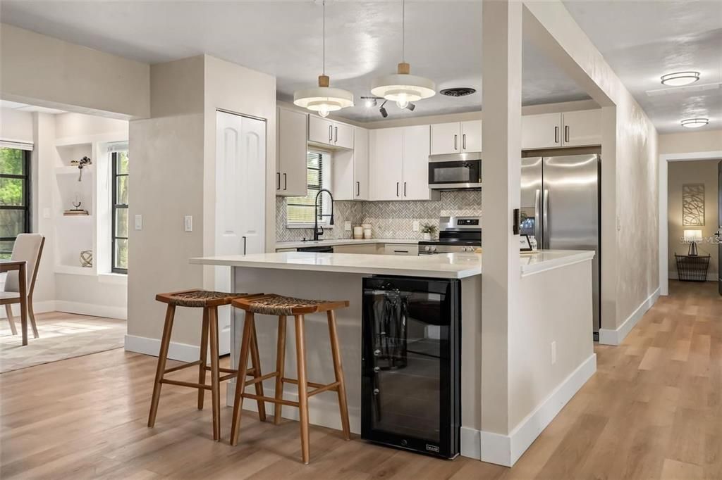 For Rent: $3,500 (4 beds, 2 baths, 1694 Square Feet)