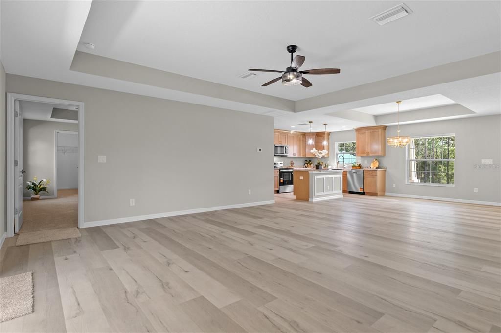 En Venta: $349,999 (3 camas, 2 baños, 1612 Pies cuadrados)