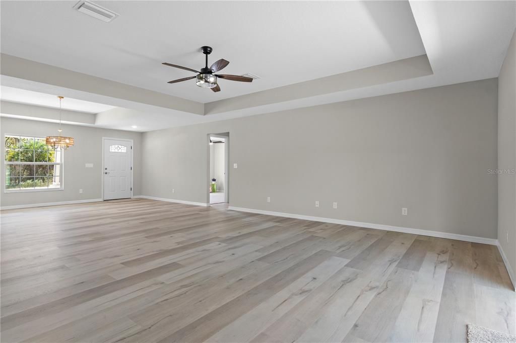 En Venta: $349,999 (3 camas, 2 baños, 1612 Pies cuadrados)