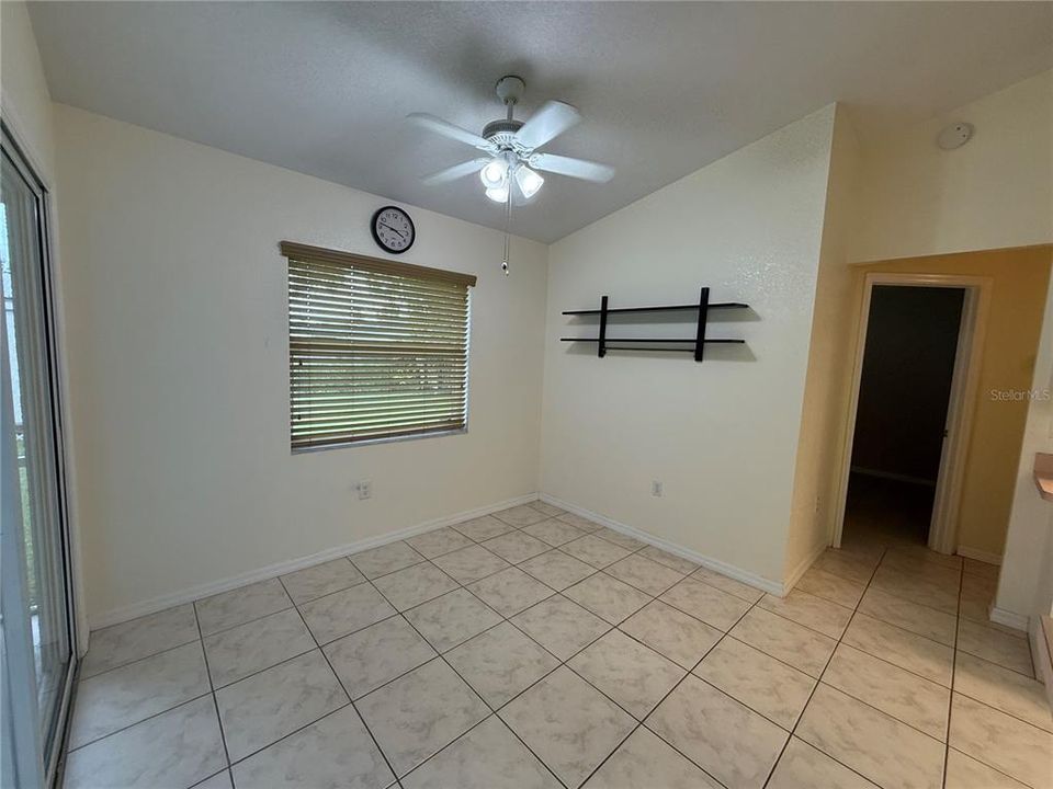 For Sale: $230,000 (3 beds, 2 baths, 1164 Square Feet)