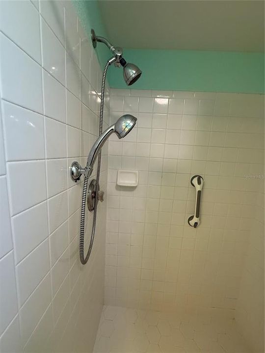 For Sale: $230,000 (3 beds, 2 baths, 1164 Square Feet)