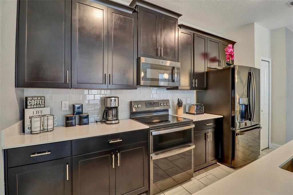 En Venta: $380,000 (4 camas, 3 baños, 1914 Pies cuadrados)