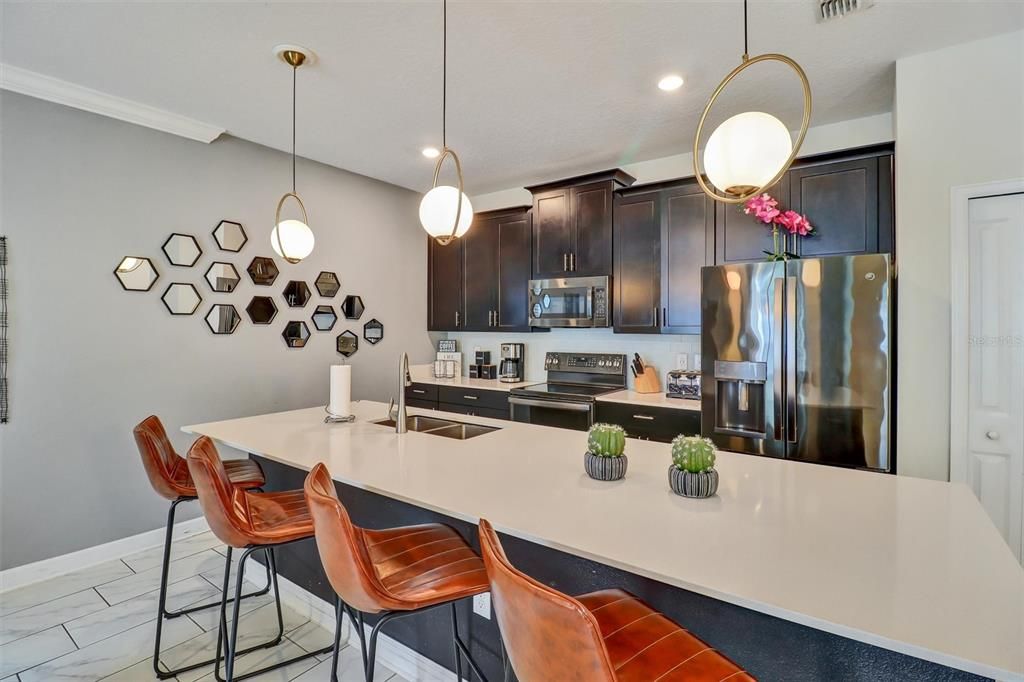 En Venta: $380,000 (4 camas, 3 baños, 1914 Pies cuadrados)