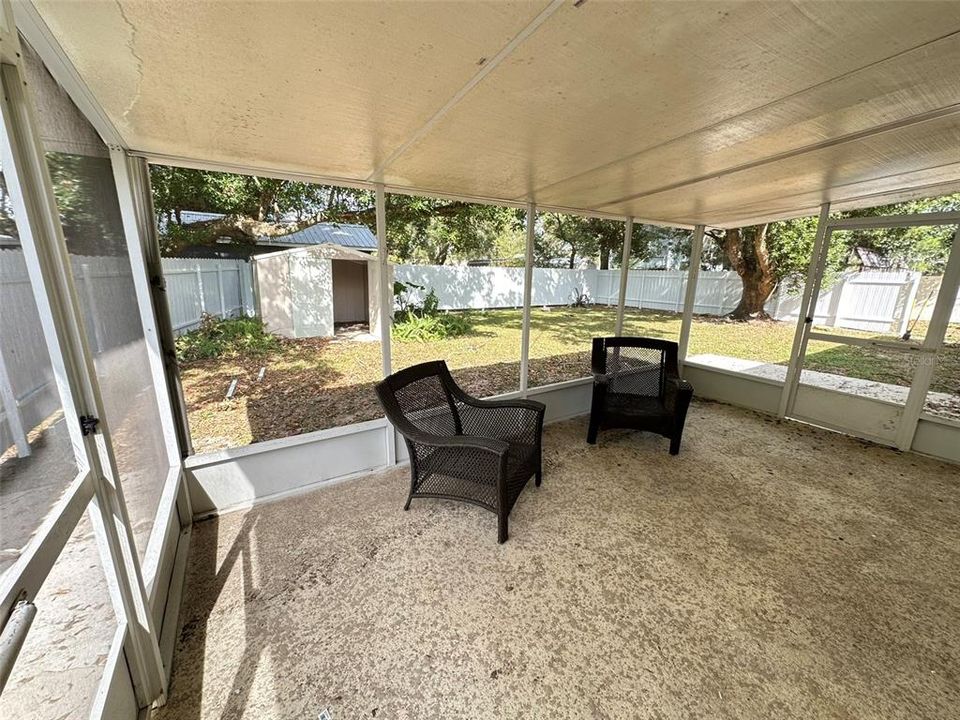For Rent: $1,900 (3 beds, 1 baths, 1000 Square Feet)