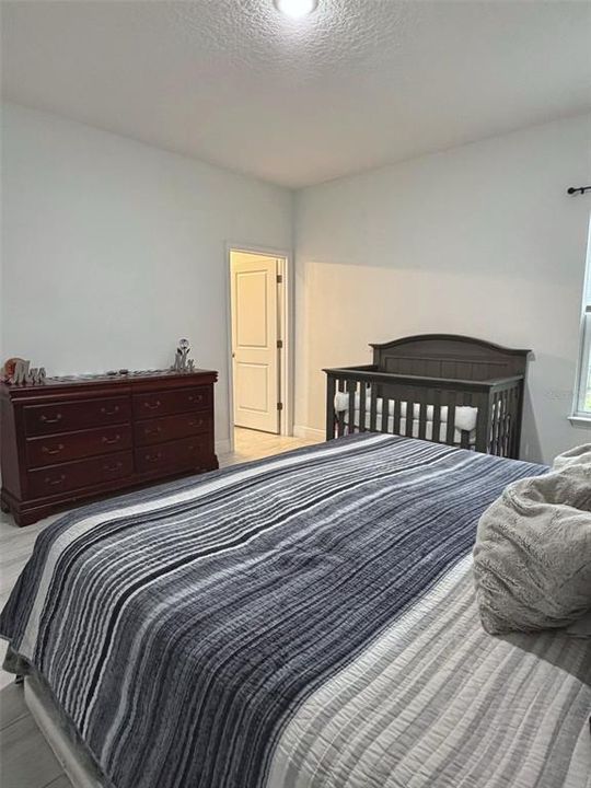 For Sale: $265,000 (4 beds, 2 baths, 1580 Square Feet)