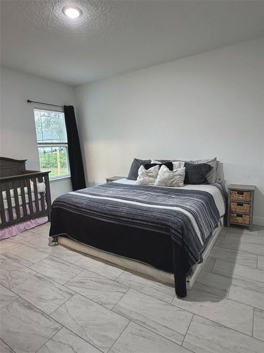 For Sale: $265,000 (4 beds, 2 baths, 1580 Square Feet)