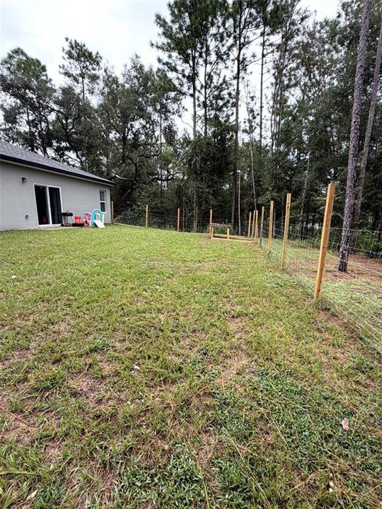 For Sale: $265,000 (4 beds, 2 baths, 1580 Square Feet)