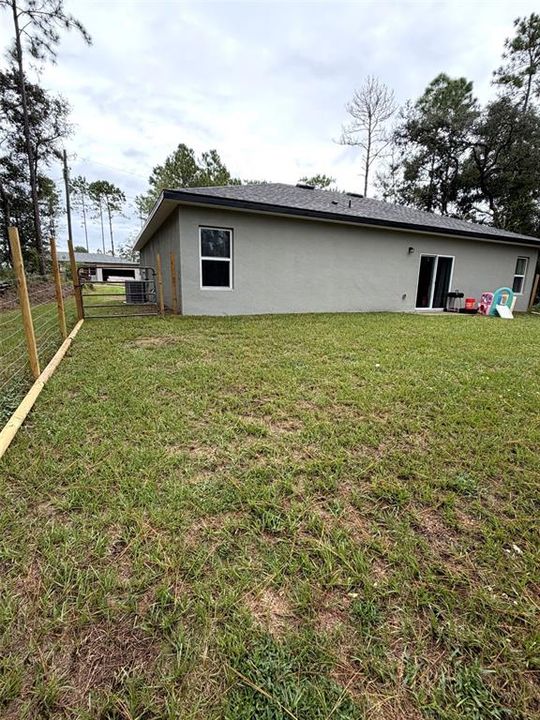 For Sale: $265,000 (4 beds, 2 baths, 1580 Square Feet)