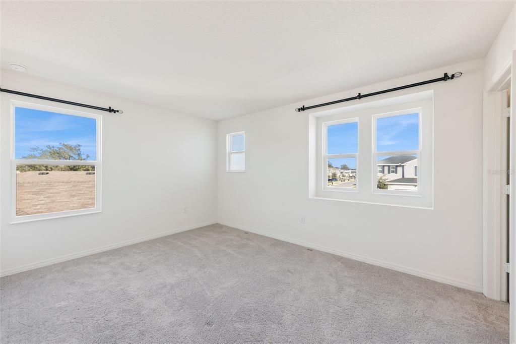 For Sale: $480,000 (4 beds, 3 baths, 2375 Square Feet)