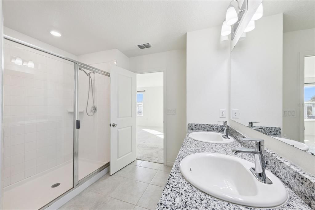 For Sale: $480,000 (4 beds, 3 baths, 2375 Square Feet)