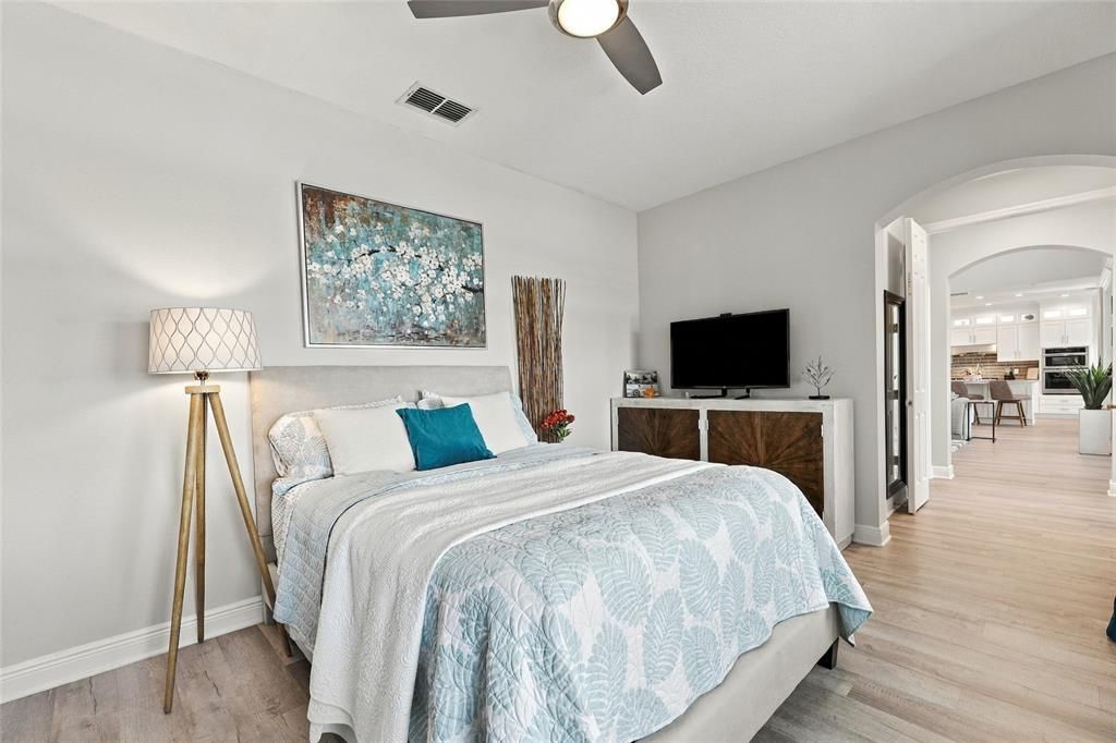 For Sale: $1,250,000 (5 beds, 4 baths, 3483 Square Feet)