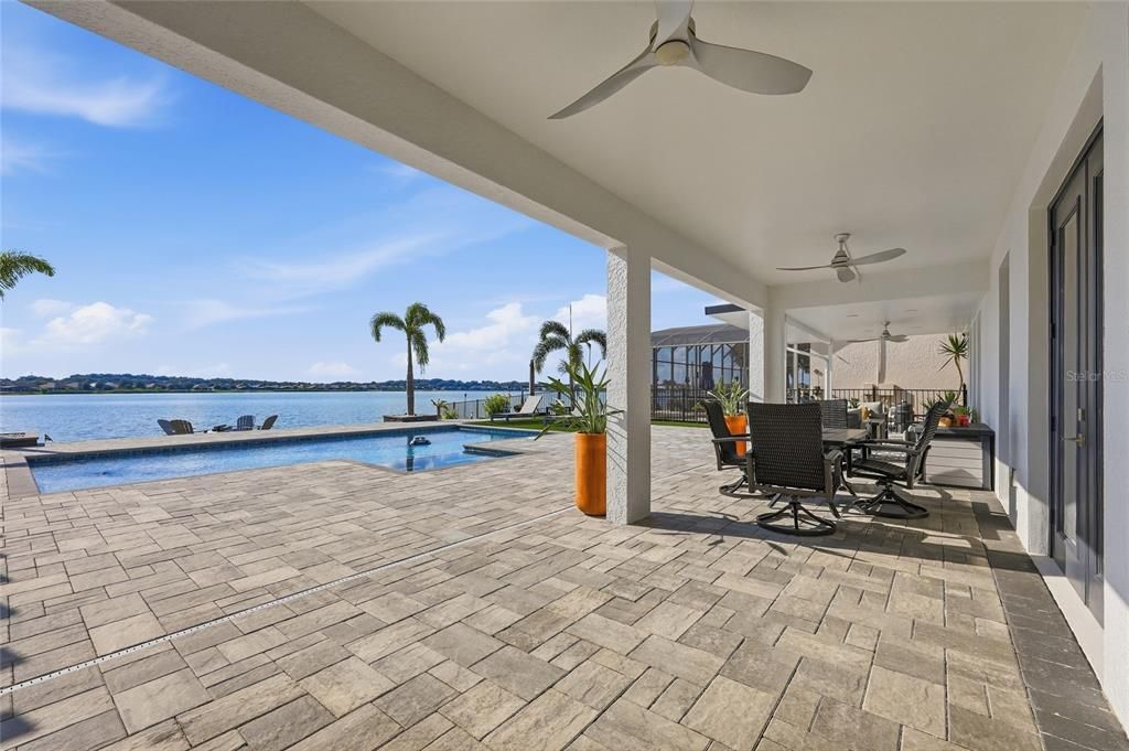 For Sale: $1,250,000 (5 beds, 4 baths, 3483 Square Feet)