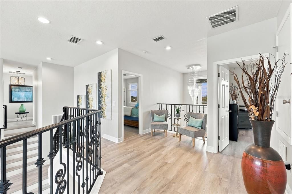 For Sale: $1,250,000 (5 beds, 4 baths, 3483 Square Feet)