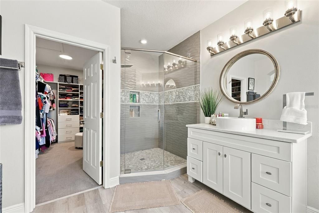 For Sale: $1,250,000 (5 beds, 4 baths, 3483 Square Feet)