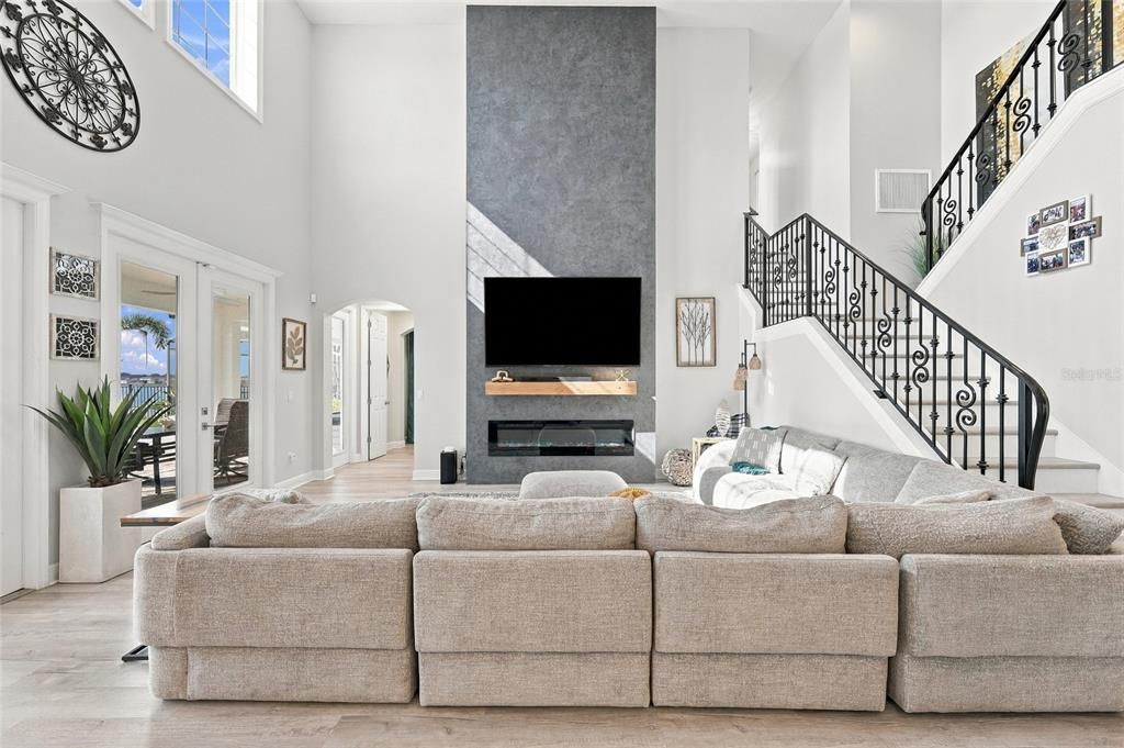 For Sale: $1,250,000 (5 beds, 4 baths, 3483 Square Feet)