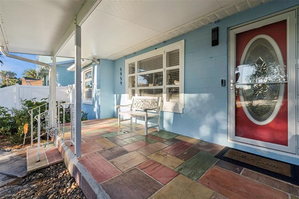 For Sale: $975,000 (2 beds, 1 baths, 1340 Square Feet)