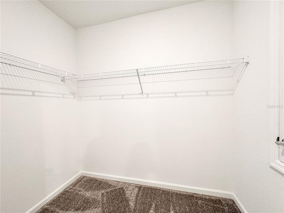 En Renta: $2,050 (3 camas, 2 baños, 1560 Pies cuadrados)