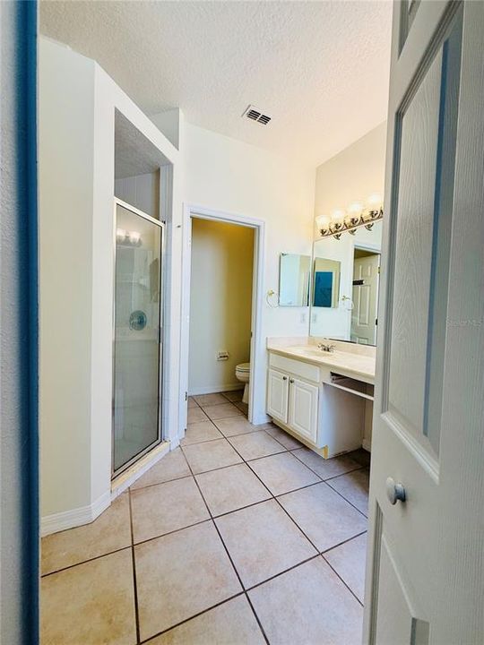 For Sale: $420,000 (3 beds, 2 baths, 1835 Square Feet)