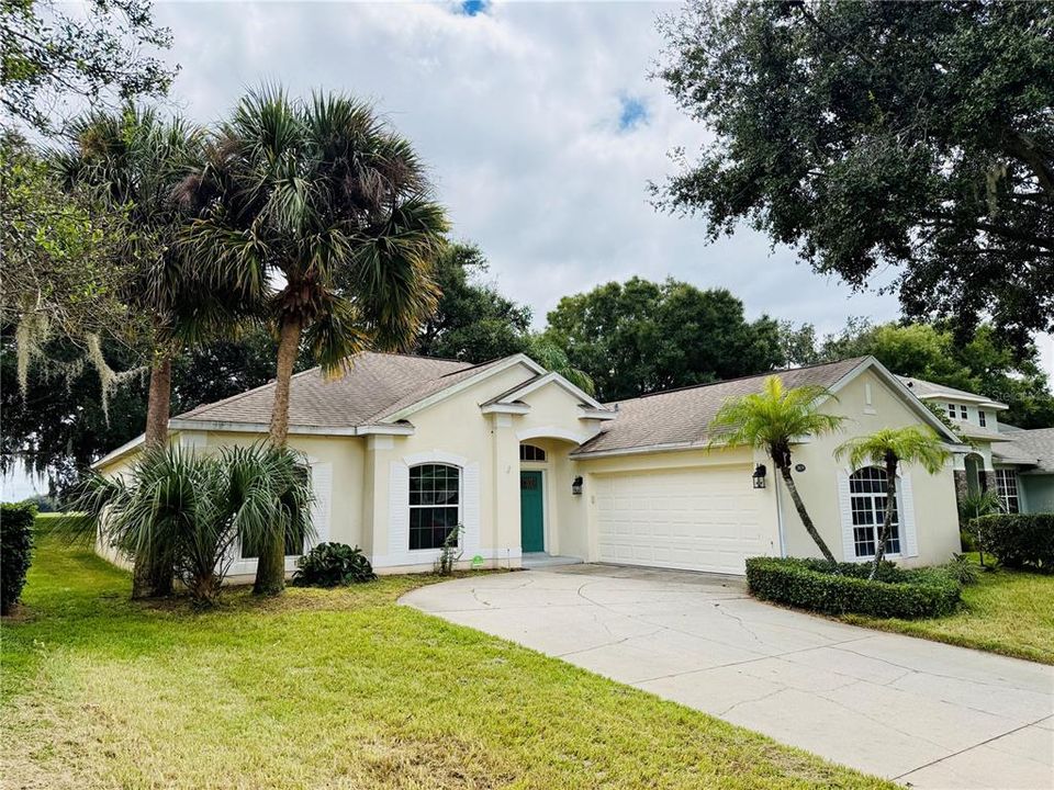 For Sale: $420,000 (3 beds, 2 baths, 1835 Square Feet)