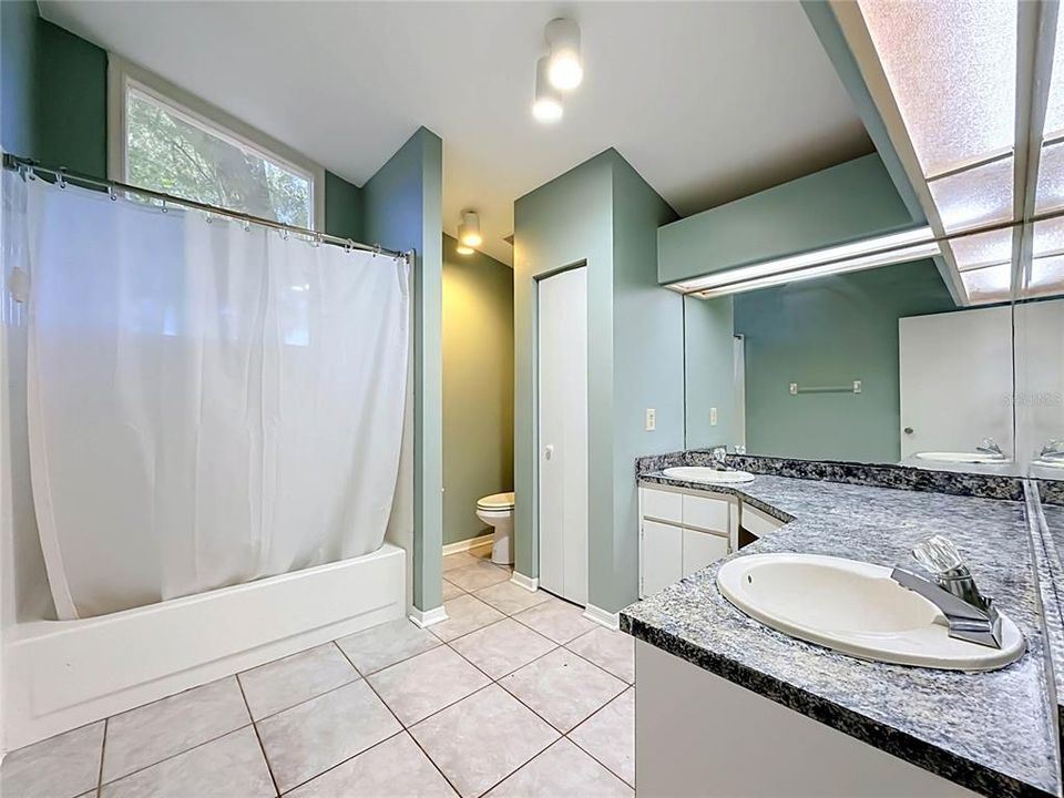En Venta: $370,000 (3 camas, 2 baños, 1709 Pies cuadrados)
