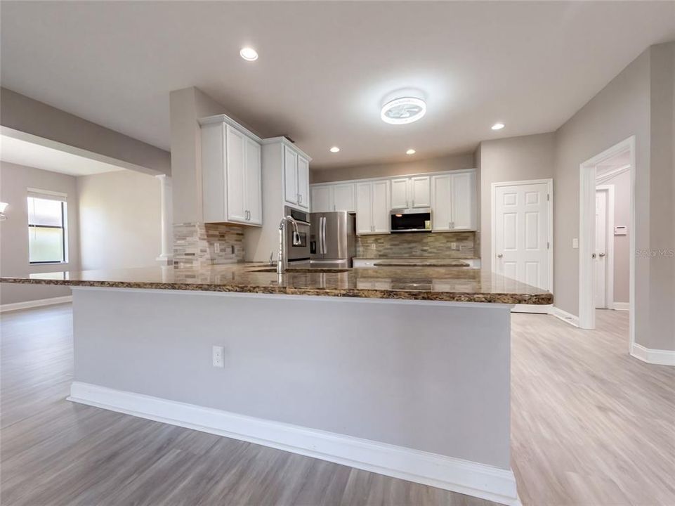 For Sale: $585,000 (5 beds, 4 baths, 3892 Square Feet)
