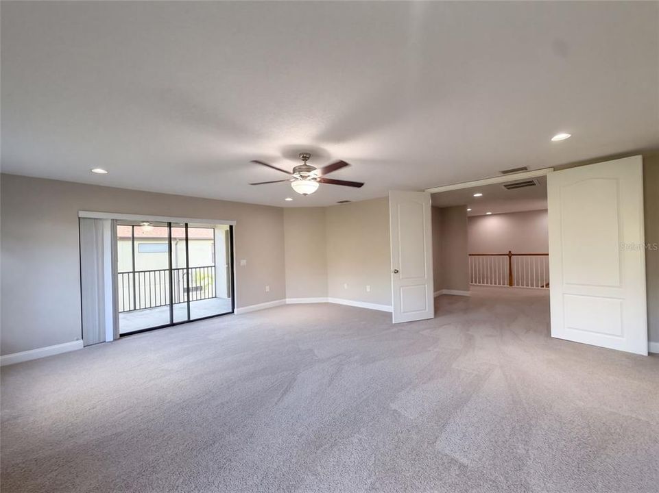For Sale: $585,000 (5 beds, 4 baths, 3892 Square Feet)