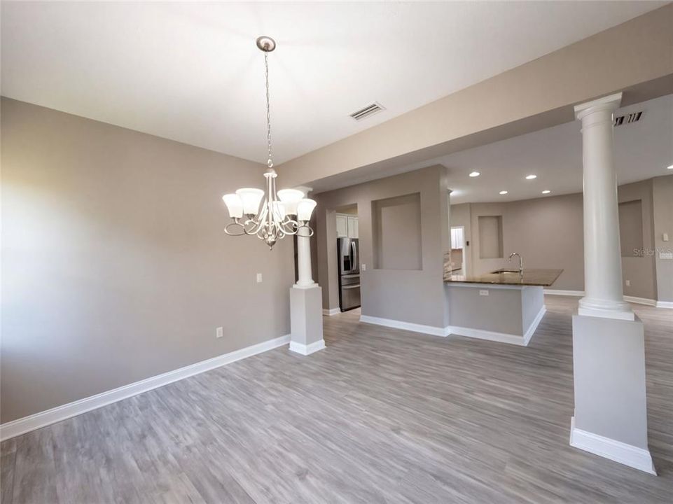For Sale: $585,000 (5 beds, 4 baths, 3892 Square Feet)