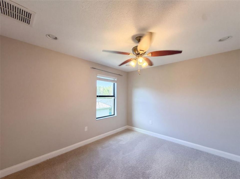For Sale: $585,000 (5 beds, 4 baths, 3892 Square Feet)