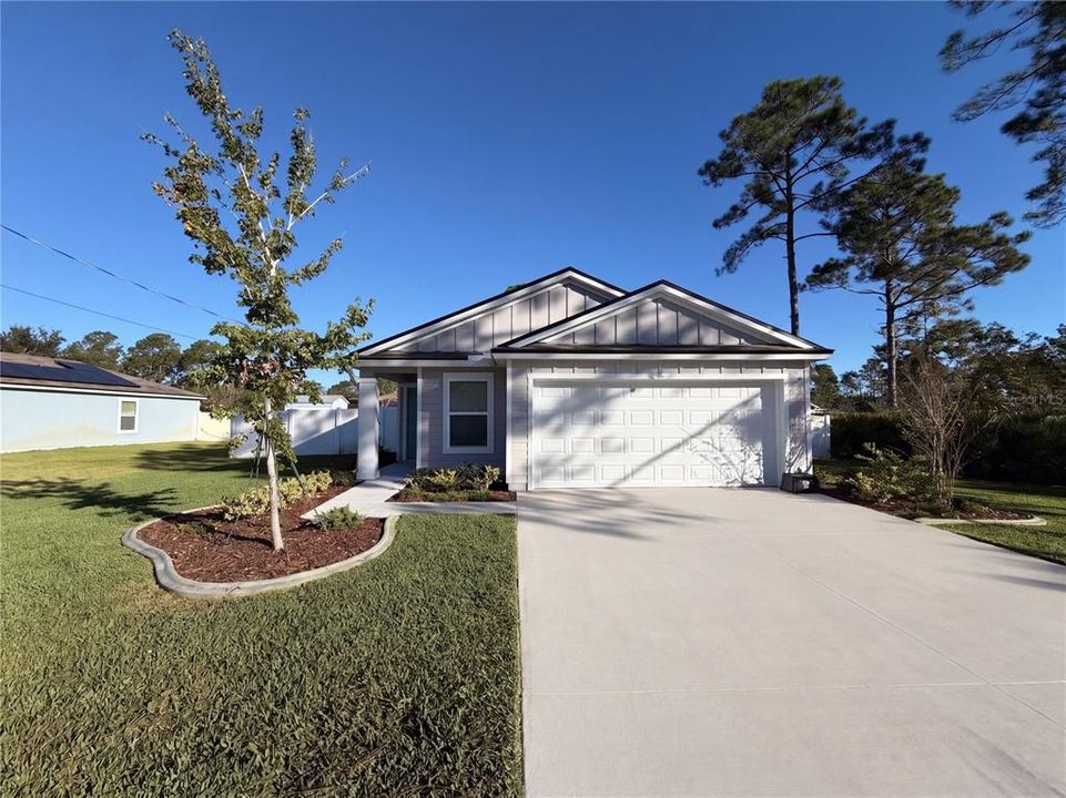 For Sale: $322,000 (3 beds, 2 baths, 1655 Square Feet)