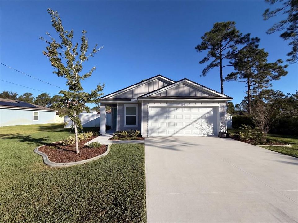 For Sale: $322,000 (3 beds, 2 baths, 1655 Square Feet)