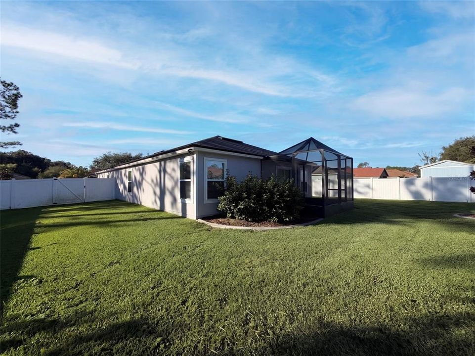 For Sale: $322,000 (3 beds, 2 baths, 1655 Square Feet)