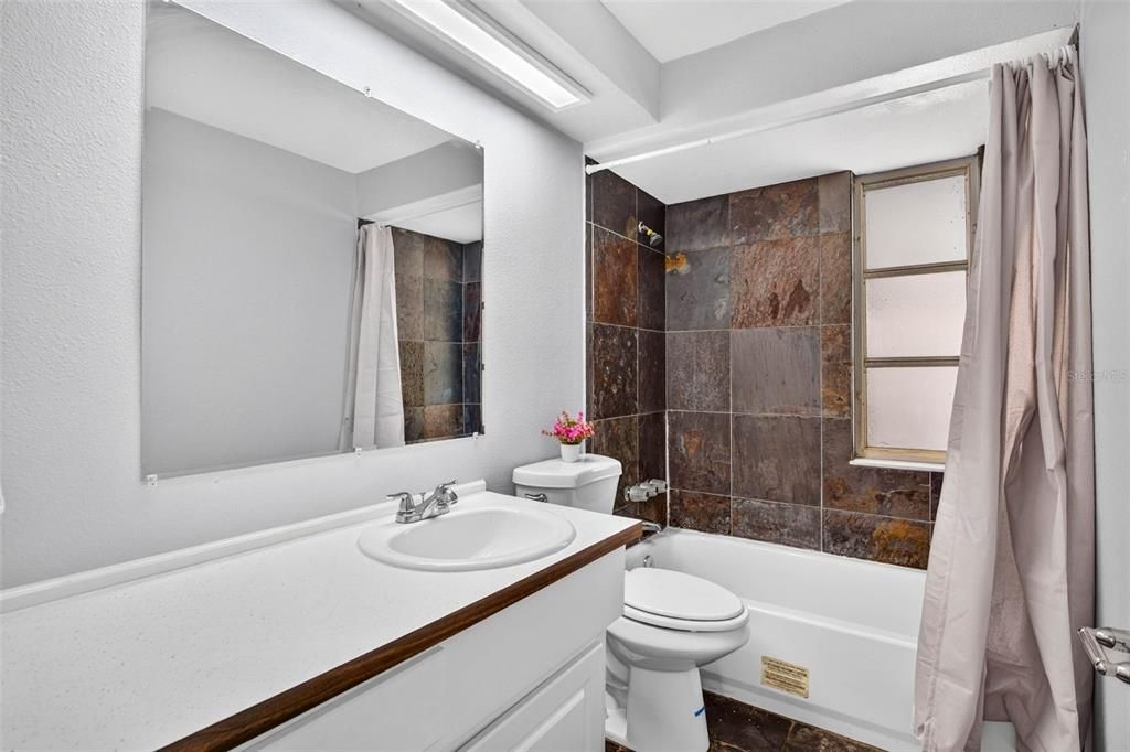 En Renta: $1,925 (3 camas, 2 baños, 1806 Pies cuadrados)