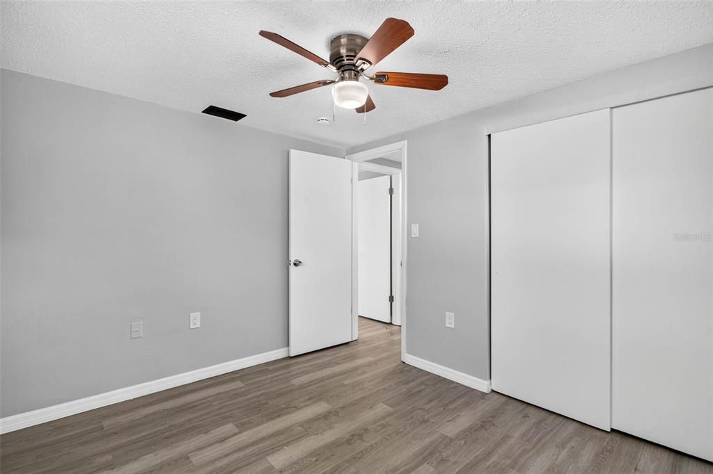 For Rent: $1,695 (3 beds, 2 baths, 986 Square Feet)