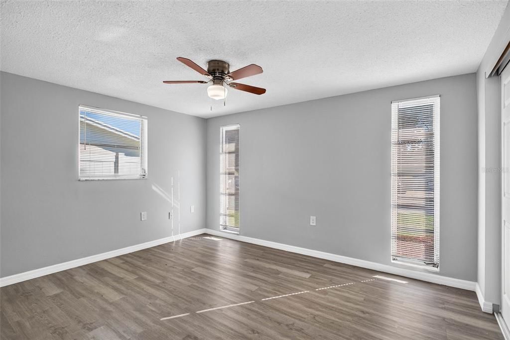 For Rent: $1,695 (3 beds, 2 baths, 986 Square Feet)