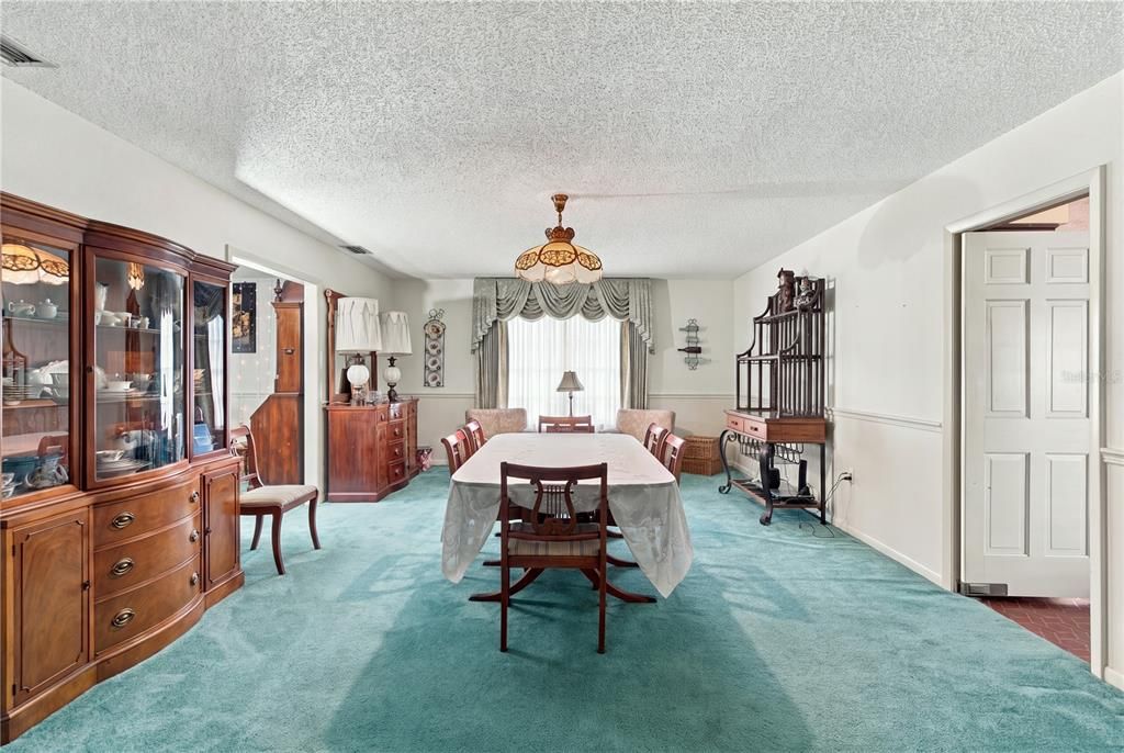 For Sale: $359,900 (3 beds, 2 baths, 3266 Square Feet)