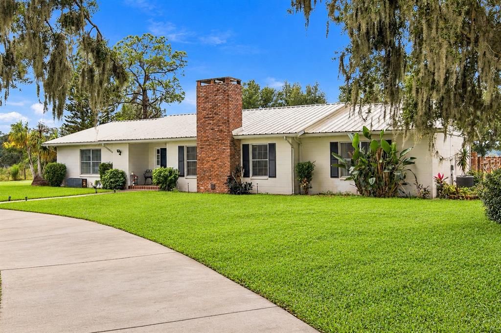 For Sale: $359,900 (3 beds, 2 baths, 3266 Square Feet)