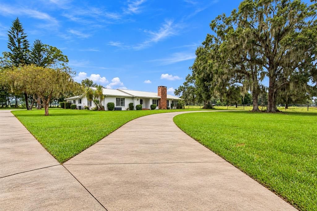 For Sale: $359,900 (3 beds, 2 baths, 3266 Square Feet)