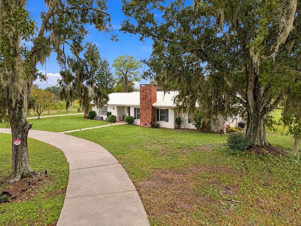 For Sale: $359,900 (3 beds, 2 baths, 3266 Square Feet)