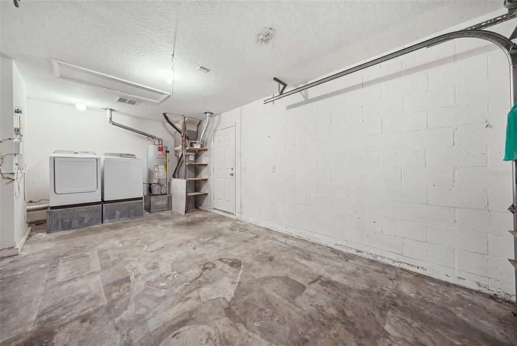 На продажу: $329,900 (4 спален, 2 ванн, 1438 Квадратных фут)