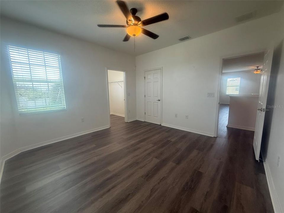 For Rent: $3,000 (5 beds, 3 baths, 3106 Square Feet)