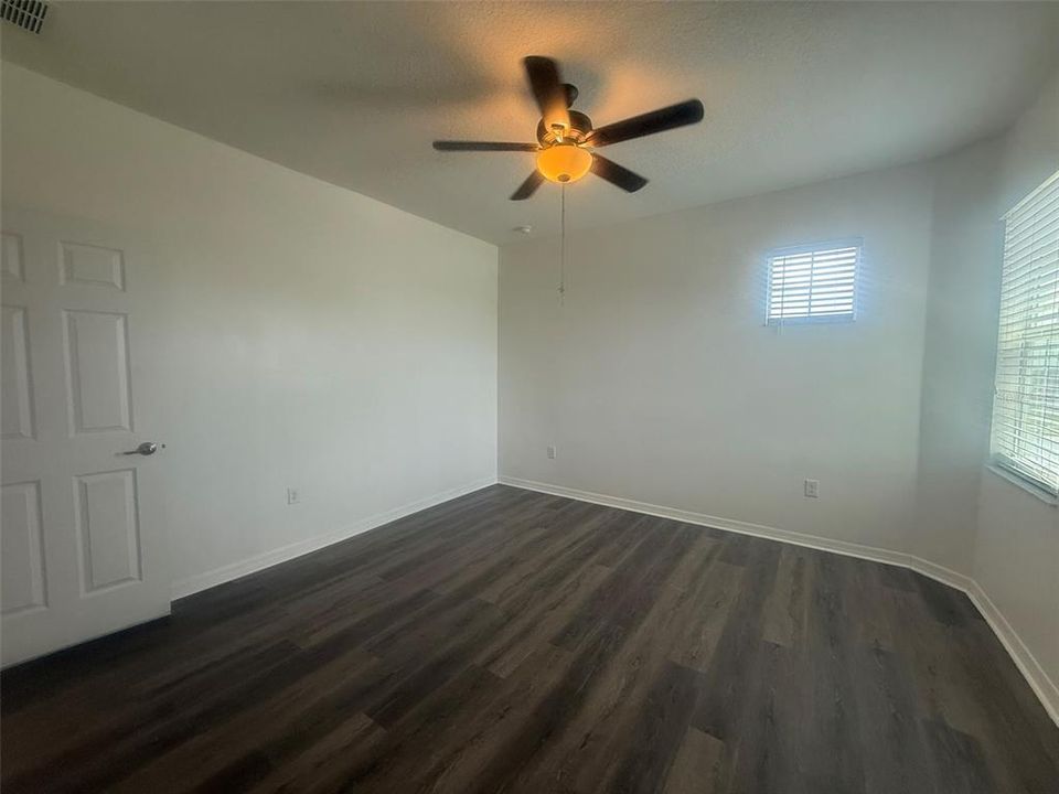 For Rent: $3,000 (5 beds, 3 baths, 3106 Square Feet)