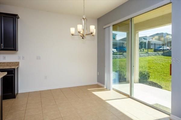 For Rent: $3,000 (5 beds, 3 baths, 3106 Square Feet)