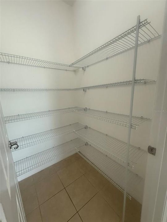 For Rent: $3,000 (5 beds, 3 baths, 3106 Square Feet)
