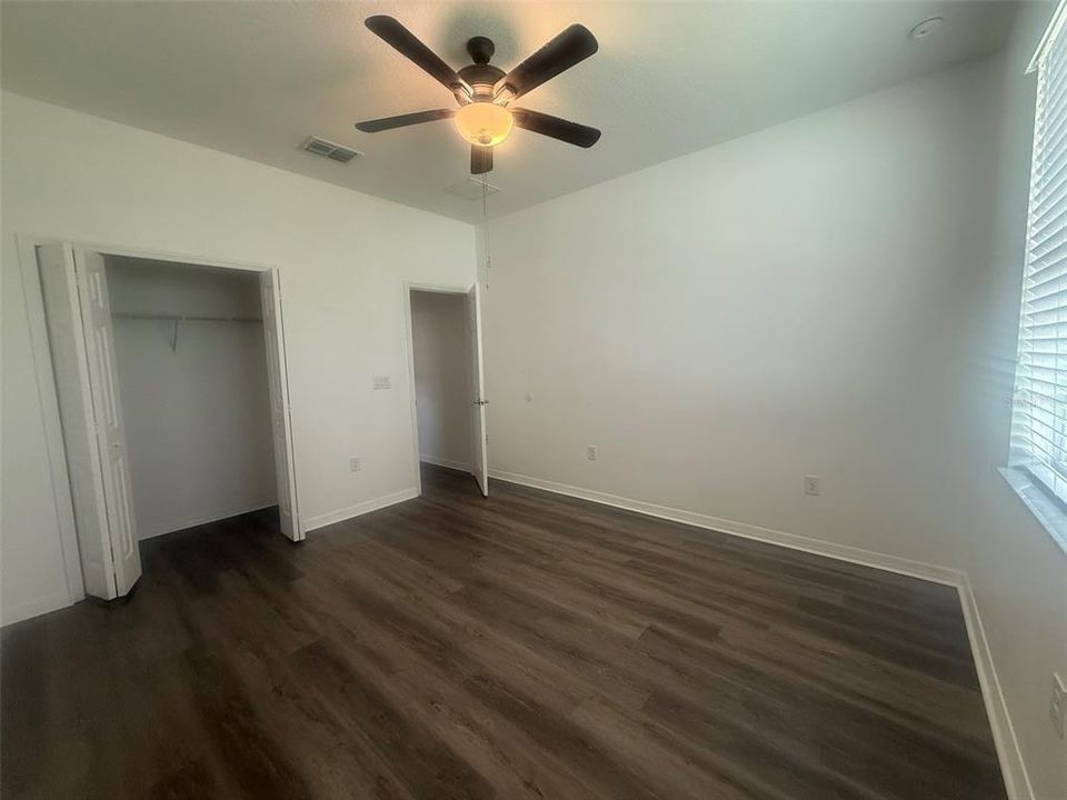 For Rent: $3,000 (5 beds, 3 baths, 3106 Square Feet)