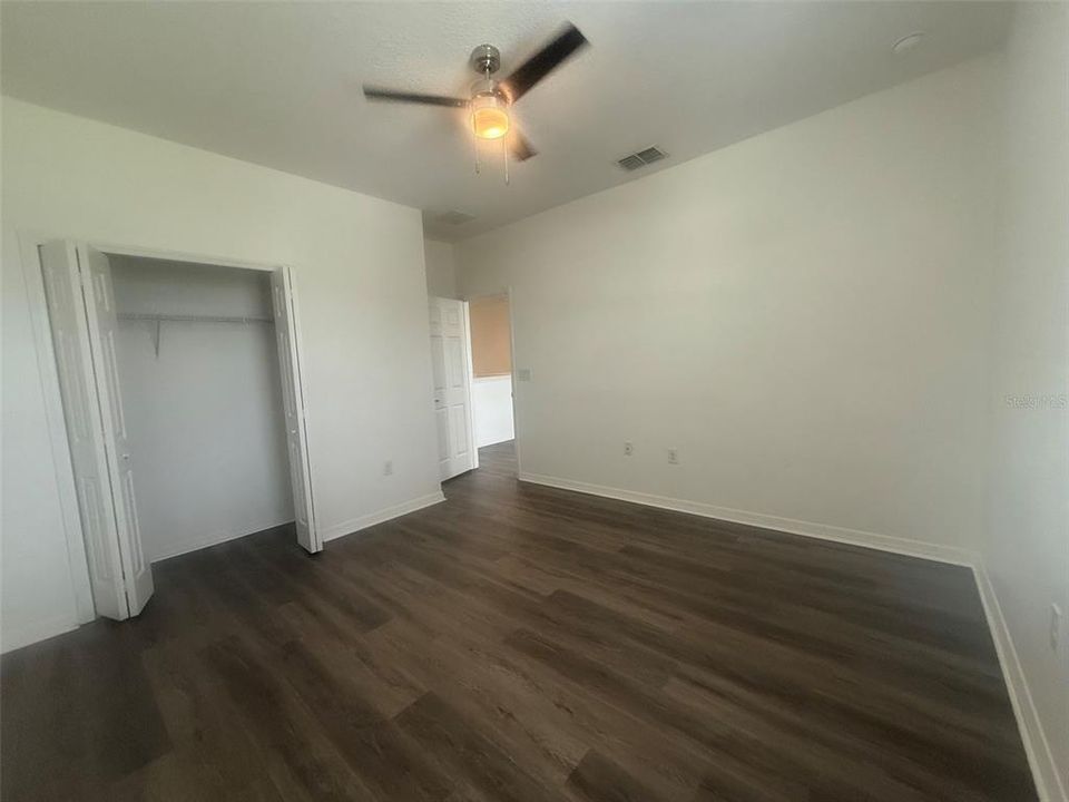 For Rent: $3,000 (5 beds, 3 baths, 3106 Square Feet)