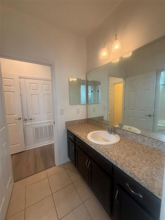 For Rent: $3,000 (5 beds, 3 baths, 3106 Square Feet)