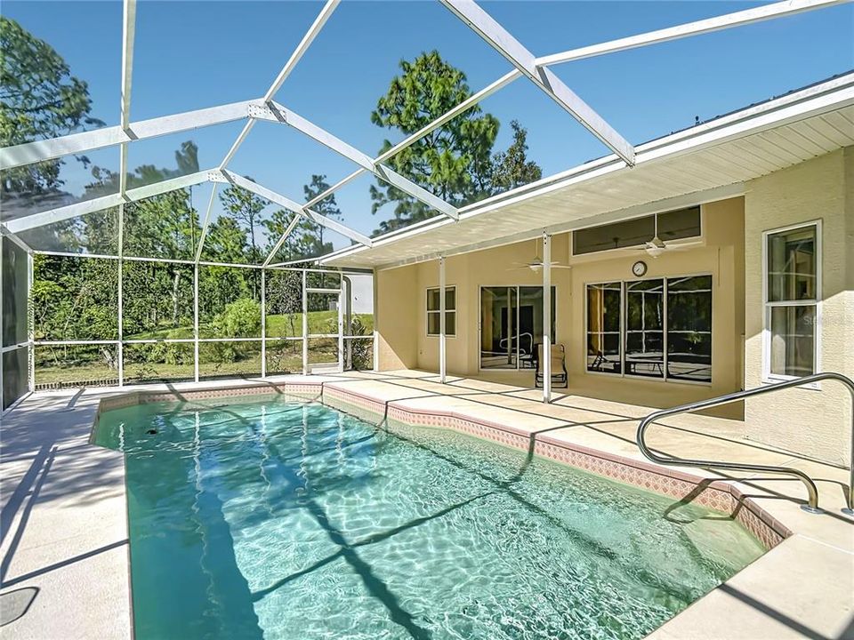 En Venta: $395,000 (4 camas, 3 baños, 2268 Pies cuadrados)
