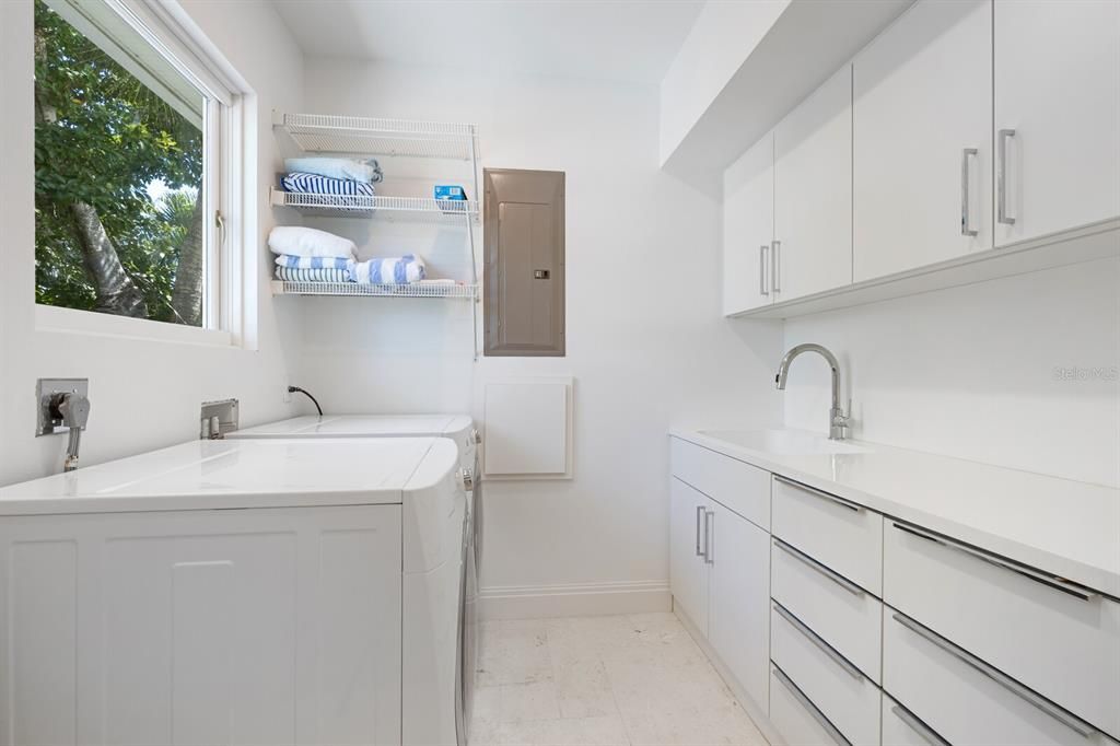 En Venta: $7,300,000 (8 camas, 7 baños, 5792 Pies cuadrados)