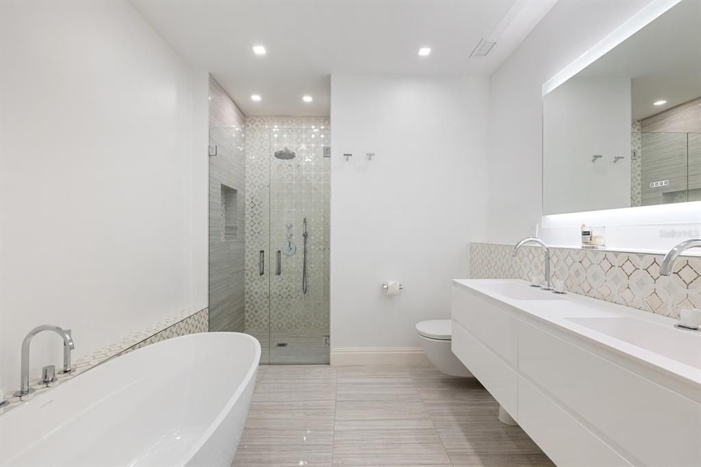 En Venta: $7,300,000 (8 camas, 7 baños, 5792 Pies cuadrados)