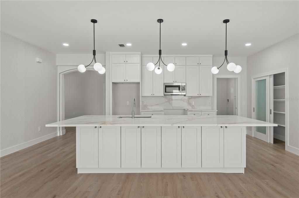For Sale: $329,500 (3 beds, 2 baths, 2020 Square Feet)